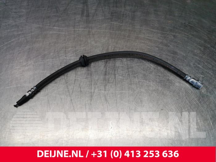 Rear brake hose from a Mercedes-Benz Vito (447.6) 2.0 114 CDI 16V 2021