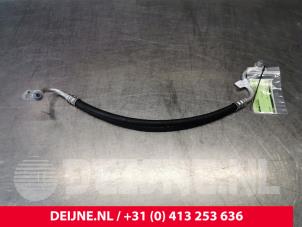 Used Air conditioning line Mercedes Vito (447.6) 2.0 114 CDI 16V Price € 60,50 Inclusive VAT offered by van Deijne Onderdelen Uden B.V.