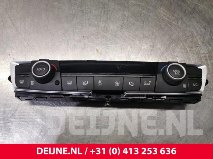 Heater control panel from a BMW 3 serie Gran Turismo (F34) 320i 2.0 16V 2017