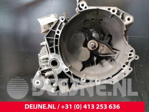 Używane Skrzynia biegów Fiat Ducato (250) 2.2 D 100 Multijet Euro 4 Cena € 605,00 Z VAT oferowane przez van Deijne Onderdelen Uden B.V.