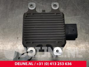 Usagé Ordinateur réservoir automatique Volvo V60 II (ZW) 2.0 T8 16V Plug-in Hybrid AWD Prix € 50,00 Règlement à la marge proposé par van Deijne Onderdelen Uden B.V.