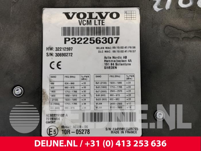 VCM (moduł) z Volvo V60 II (ZW) 2.0 T8 16V Plug-in Hybrid AWD 2019
