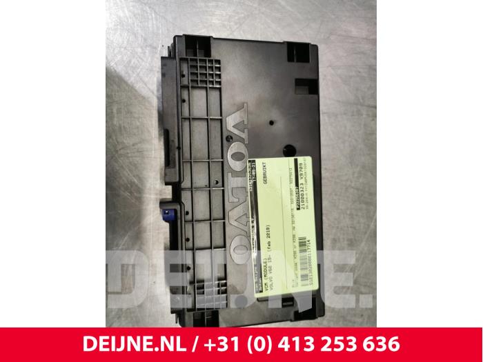 Begagnade VCM (modul) Volvo V60 II (ZW) 2.0 T8 16V Plug-in Hybrid AWD Pris € 750,00 Marginaltabell erbjuds av van Deijne Onderdelen Uden B.V.