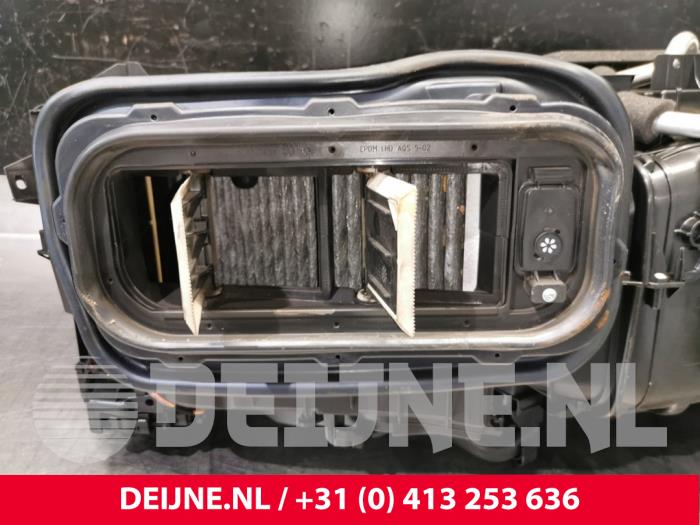 Boîtier chauffage d'un Volvo V60 II (ZW) 2.0 T8 16V Plug-in Hybrid AWD 2019