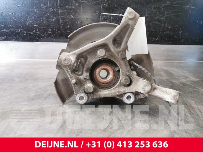 Knuckle, front left from a Opel Astra K 1.0 Turbo 12V 2016