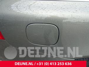 Gebrauchte Tankklappe Volvo V70 (BW) 2.0 D 16V Preis € 50,00 Margenregelung angeboten von van Deijne Onderdelen Uden B.V.