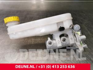 Używane Glówny cylinder hamulcowy Citroen Jumper (U9) 2.0 BlueHDi 130 Cena na żądanie oferowane przez van Deijne Onderdelen Uden B.V.