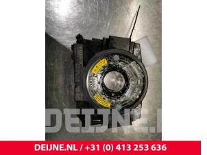 Używane Przelacznik Combi kolumny kierownicy Volvo XC40 (XZ) 1.5 T3 Autom. 12V Cena € 100,00 Procedura marży oferowane przez van Deijne Onderdelen Uden B.V.
