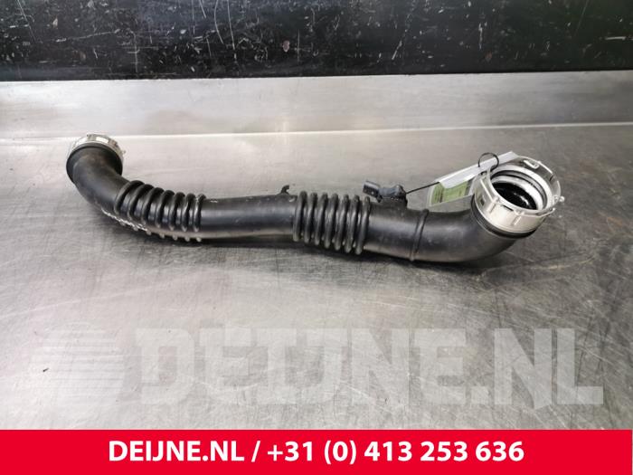 Intercooler tube Volvo XC40 1.5 T3 Autom. 12V - 32222069 B3154T2