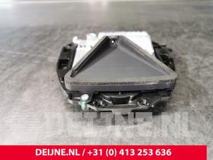 Used Front camera Tesla Model S 70D Price on request offered by van Deijne Onderdelen Uden B.V.