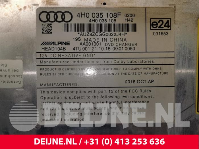 DVD Spieler van een Audi S8 (D4) 4.0 Plus V8 TFSI 32V 2017