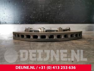 Usagé Disque de frein arrière Audi S8 (D4) 4.0 Plus V8 TFSI 32V Prix € 1.000,00 Règlement à la marge proposé par van Deijne Onderdelen Uden B.V.