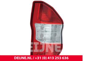 Neue Rücklicht links Ford Transit Courier Preis € 32,67 Mit Mehrwertsteuer angeboten von van Deijne Onderdelen Uden B.V.