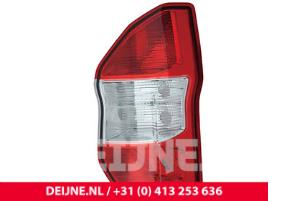 Nuevos Luz trasera derecha Ford Transit Courier Precio € 32,67 IVA incluido ofrecido por van Deijne Onderdelen Uden B.V.