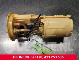 Gebrauchte Kraftstoffpumpe Elektrisch Volkswagen Crafter 2.5 TDI 30/35/50 Preis auf Anfrage angeboten von van Deijne Onderdelen Uden B.V.