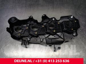 Ventildeckel van een Volvo V40 (MV) 1.6 T2 GTDi 16V 2015