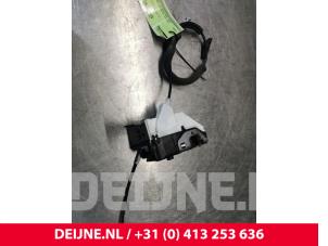 Usados Mecanismo de cerradura de puerta de 2 puertas derecha Citroen Berlingo 1.6 Hdi 16V 90 Precio € 42,35 IVA incluido ofrecido por van Deijne Onderdelen Uden B.V.