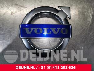 Nuevos Emblema Volvo V60 I (FW/GW) Precio € 30,25 IVA incluido ofrecido por van Deijne Onderdelen Uden B.V.