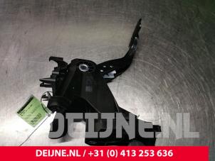 Used Brake pedal Volkswagen Golf VIII (CD1) 2.0 GTI 16V Price € 125,00 Margin scheme offered by van Deijne Onderdelen Uden B.V.