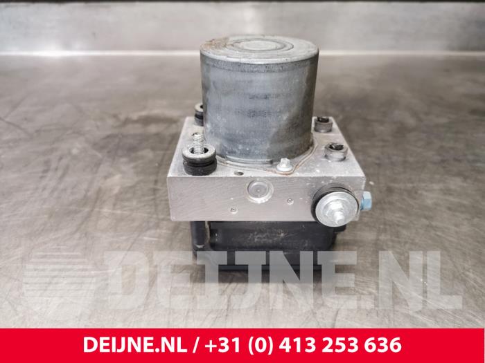 Begagnade ABS-pump Mercedes Vito (447.6) 1.6 111 CDI 16V Pris € 90,75 Inklusive moms erbjuds av van Deijne Onderdelen Uden B.V.