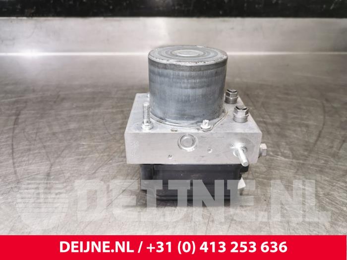 Begagnade ABS-pump Volkswagen Crafter (SY) 2.0 TDI FWD Pris € 223,85 Inklusive moms erbjuds av van Deijne Onderdelen Uden B.V.