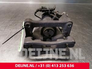 Usagé Etrier de frein (pince) arrière gauche Volkswagen Crafter (SY) 2.0 TDI Prix sur demande proposé par van Deijne Onderdelen Uden B.V.