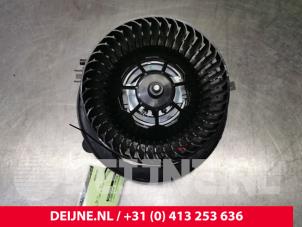 Używane Silnik wentylatora nagrzewnicy Volkswagen Golf VIII (CD1) 2.0 GTI 16V Cena € 100,00 Procedura marży oferowane przez van Deijne Onderdelen Uden B.V.