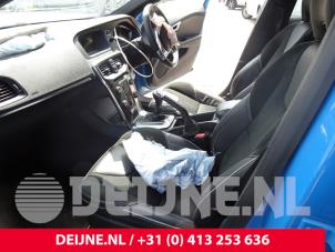 Usagé Affichage intérieur Volvo V40 (MV) 1.6 D2 Prix sur demande proposé par van Deijne Onderdelen Uden B.V.