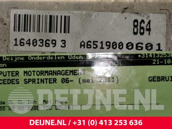 Ordinateur gestion moteur d'un Mercedes-Benz Sprinter 3,5t (906.63) 313 CDI 16V 2011
