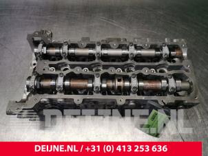 Usagé Culasse Mercedes Sprinter 3,5t (906.73) 310 CDI 16V Prix € 726,00 Prix TTC proposé par van Deijne Onderdelen Uden B.V.