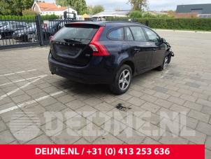 Używane Dodatkowa szyba prawa tylna wersja 4-drzwiowa Volvo V60 I (FW/GW) 2.0 D2 16V Cena € 75,00 Procedura marży oferowane przez van Deijne Onderdelen Uden B.V.