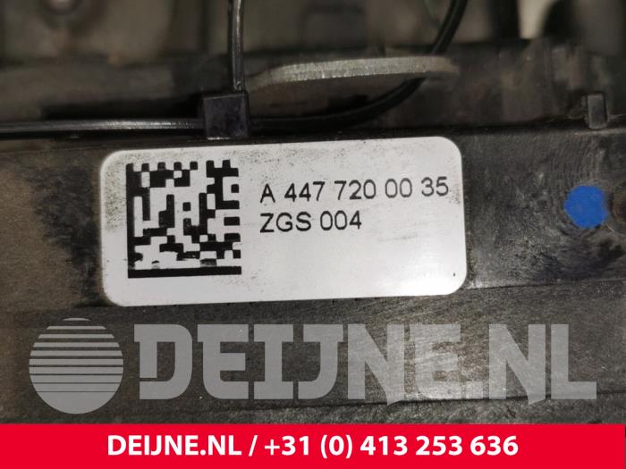 Türschlossmechanik 2-türig links van een Mercedes-Benz Vito (447.6) 2.2 114 CDI 16V 2015
