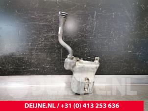 Usagé Réservoir lave-glace avant Mercedes Vito (447.6) 2.2 114 CDI 16V Prix sur demande proposé par van Deijne Onderdelen Uden B.V.
