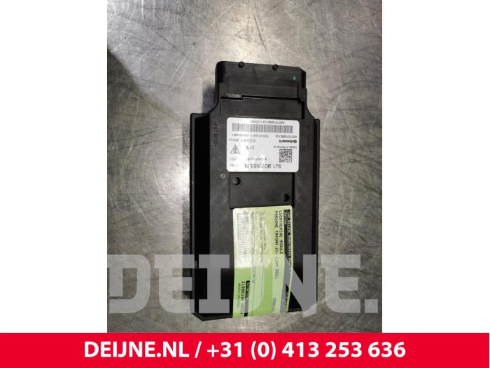 Begagnade Luftfjädringsmodul Porsche Taycan (Y1A) 4S Pris € 526,35 Inklusive moms erbjuds av van Deijne Onderdelen Uden B.V.