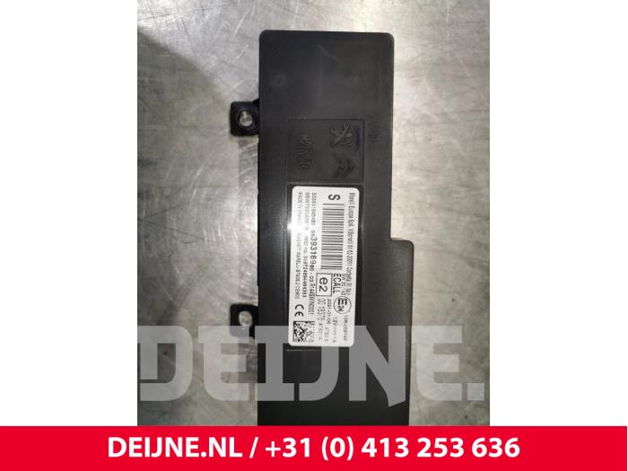 Begagnade Telefonmodul Peugeot Partner (EA//EF/EN/EU) 1.5 BlueHDi 100 Pris € 72,60 Inklusive moms erbjuds av van Deijne Onderdelen Uden B.V.