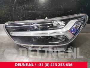 Used Headlight, left Volvo XC40 (XZ) 1.5 T3 12V Price on request offered by van Deijne Onderdelen Uden B.V.