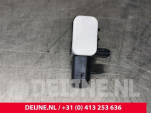 Usagé Détecteur airbag Porsche Taycan (Y1A) 4S Prix € 30,25 Prix TTC proposé par van Deijne Onderdelen Uden B.V.