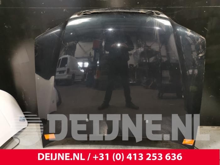 Używane Maska Volvo S40 (VS) 1.8i 16V Cena € 75,00 Procedura marży oferowane przez van Deijne Onderdelen Uden B.V.