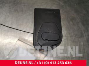 Używane Zawór rozprezny klimatyzacji Porsche Taycan (Y1A) 4S Cena € 151,25 Z VAT oferowane przez van Deijne Onderdelen Uden B.V.
