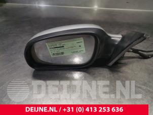 Used Wing mirror, left Volvo V70 (SW) 2.4 20V 170 Price on request offered by van Deijne Onderdelen Uden B.V.