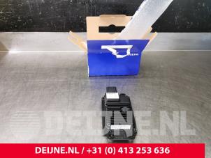 Neuf Capteur radar Volvo XC60 I (DZ) Prix € 574,75 Prix TTC proposé par van Deijne Onderdelen Uden B.V.
