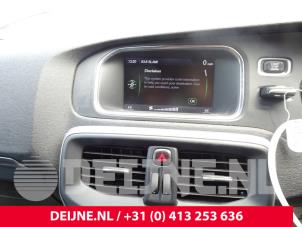 Gebrauchte Navigation Display Volvo V40 (MV) 1.6 D2 Preis € 125,00 Margenregelung angeboten von van Deijne Onderdelen Uden B.V.