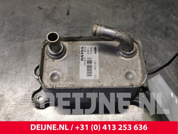 Gebrauchte Ölkühler Volvo V70 (BW) 2.4 D 20V Preis € 50,00 Margenregelung angeboten von van Deijne Onderdelen Uden B.V.