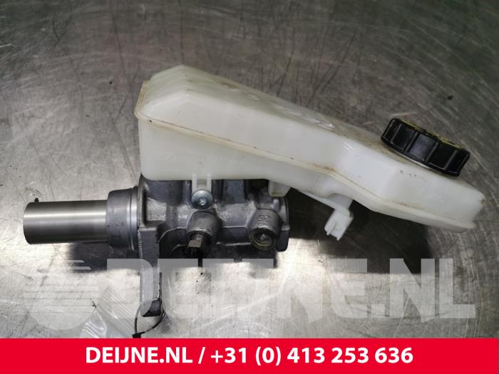 Gebrauchte Hauptbremszylinder Volvo XC40 (XZ) 1.5 T3 Autom. 12V Preis € 100,00 Margenregelung angeboten von van Deijne Onderdelen Uden B.V.