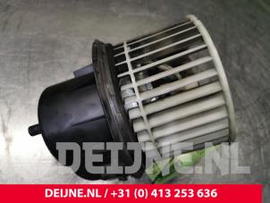 Usados Motor de ventilador de calefactor Ford Transit 2.2 TDCi 16V Precio € 60,50 IVA incluido ofrecido por van Deijne Onderdelen Uden B.V.