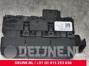 Used Switch Volkswagen Golf VII (AUA) 2.0 R-line 4Motion 16V Price € 9,00 Margin scheme offered by van Deijne Onderdelen Uden B.V.