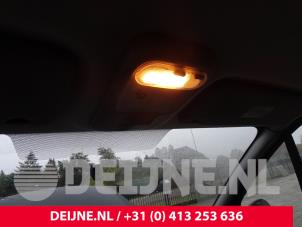 Used Interior lighting, front Nissan Primastar 2.0 dCi 90 Price on request offered by van Deijne Onderdelen Uden B.V.