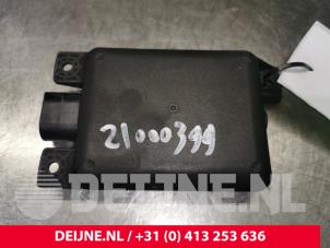 Used Side assist sensor Volkswagen Golf VII (AUA) 2.0 R 4Motion 16V Price € 70,00 Margin scheme offered by van Deijne Onderdelen Uden B.V.