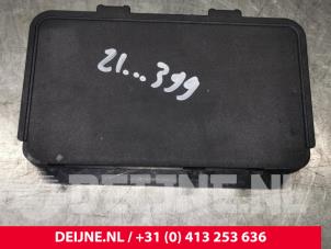 Używane Modul telefoniczny Volkswagen Golf VII (AUA) 2.0 R-line 4Motion 16V Cena € 65,00 Procedura marży oferowane przez van Deijne Onderdelen Uden B.V.