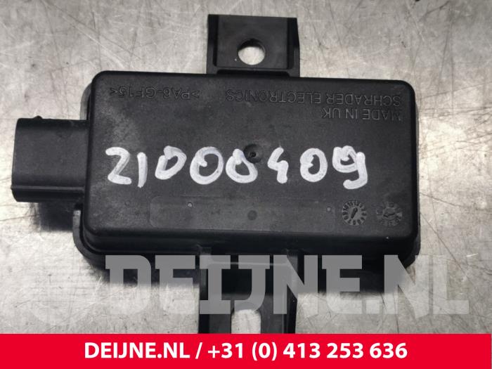 Begagnade Däcktrycksmodul Mercedes E (W213) E-220d 2.0 Turbo 16V Pris € 95,00 Marginaltabell erbjuds av van Deijne Onderdelen Uden B.V.